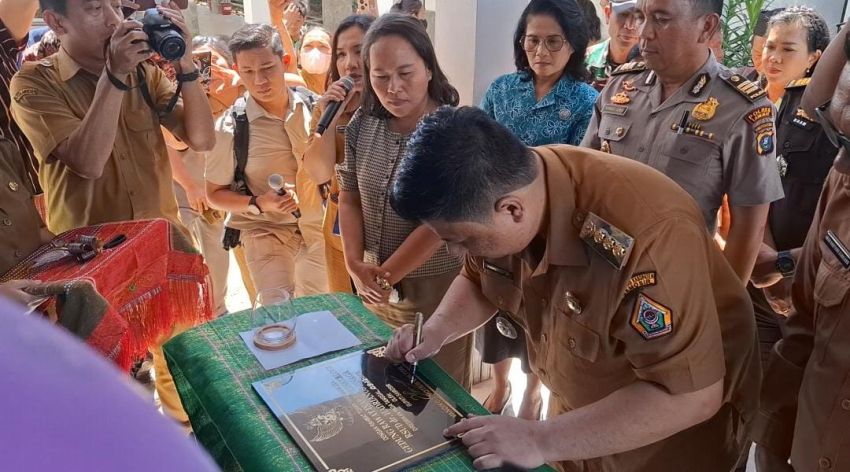 Berbiaya Rp 3 M Lebih, Bupati Samosir Resmikan Gedung Rawat Inap dan Perinatologi RSUD Hadrianus Sinaga