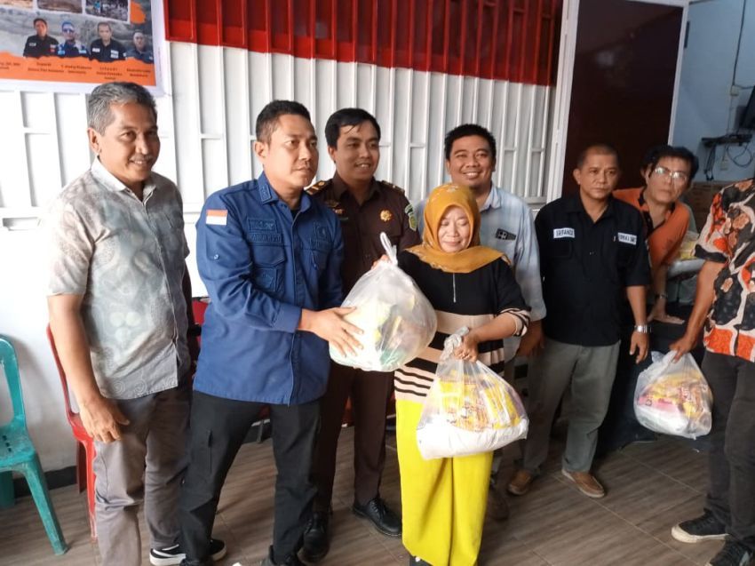 Forwaka Sumut Kolaborasi Kajati Sumut dan PTPN I Regional I serta Donatur Bantu Korban Banjir di Utara Medan dan Hamparan Perak