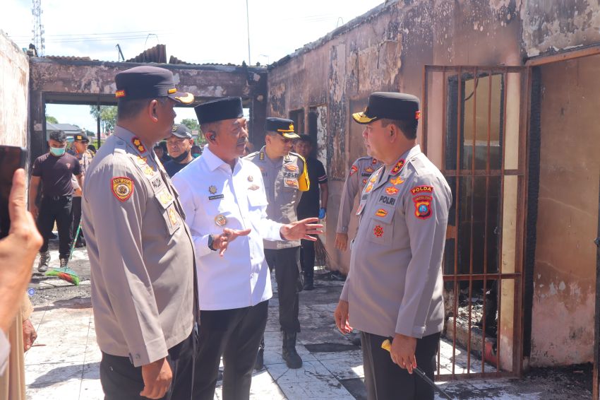 Pasca Pembakaran Mapolsek, Kapolsek Muara Batang Gadis Dicopot