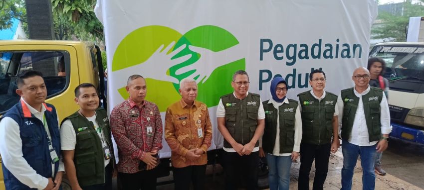 Pegadaian Serahkan Bantuan  Korban Bencana Sumut ke Wakil Gubernur