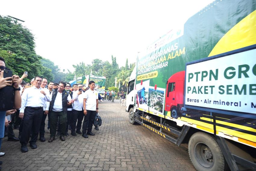 PalmCo Salurkan 500 Ton Minyak Goreng untuk Korban Banjir Sumatera