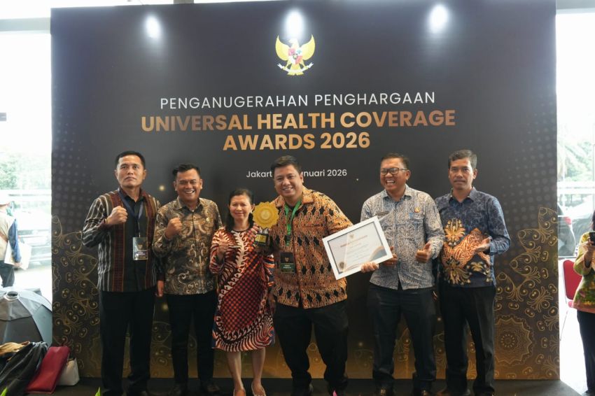 Samosir Raih Penghargaan UHC