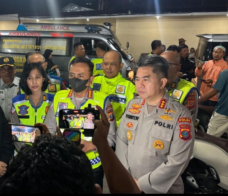 9 Penumpang Mobil Avanza Tewas Tertabrak KA, Ini Identitas Para Korban