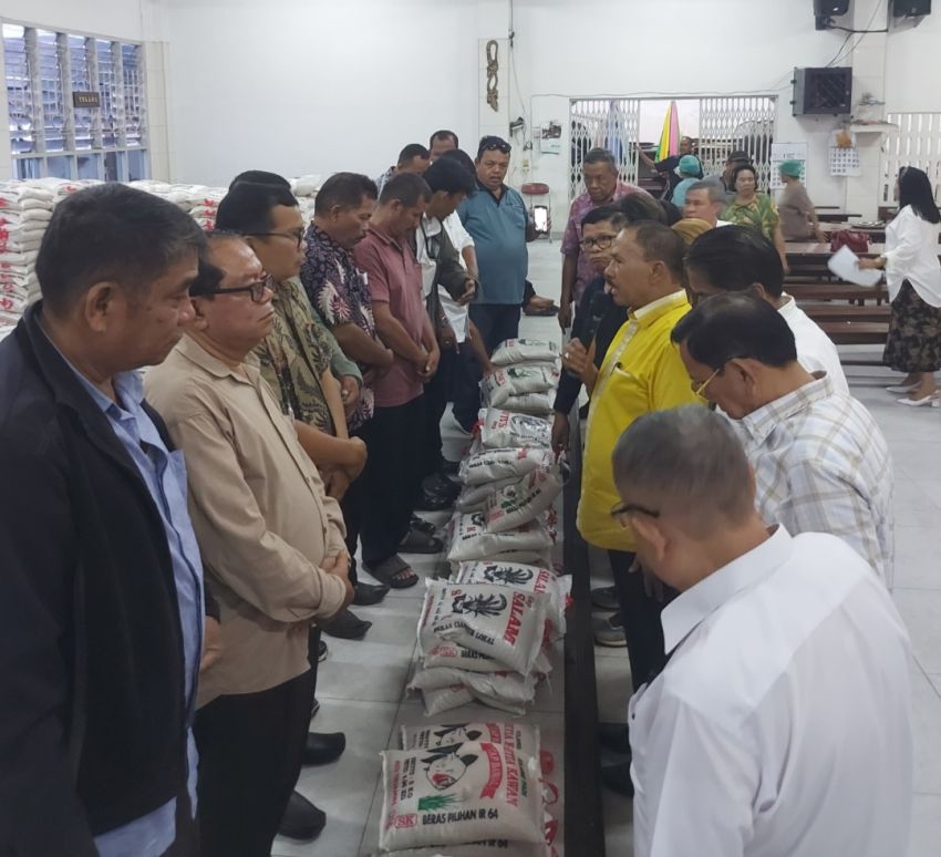 Anggota DPR RI Maruli Siahaan Berikan "Boras Sipirni Tondi" dan Bantuan Kepada 904 KK Anggota PPSD Siahaan Kota Medan Terdampak Banjir