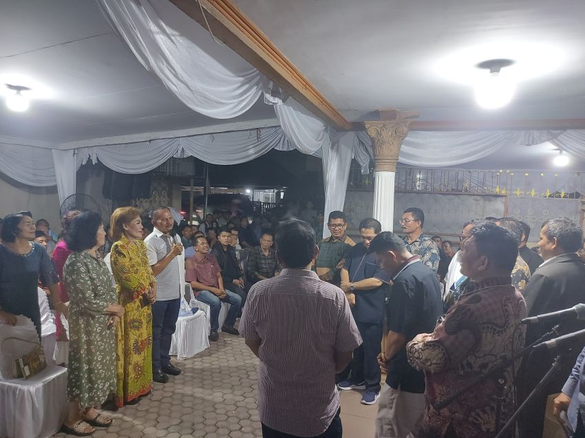 Acara Syukuran Tahun Baru Di Kediaman Anggota DPR RI Komisi XIII Dr Maruli Siahaan Berlangsung Sederhana