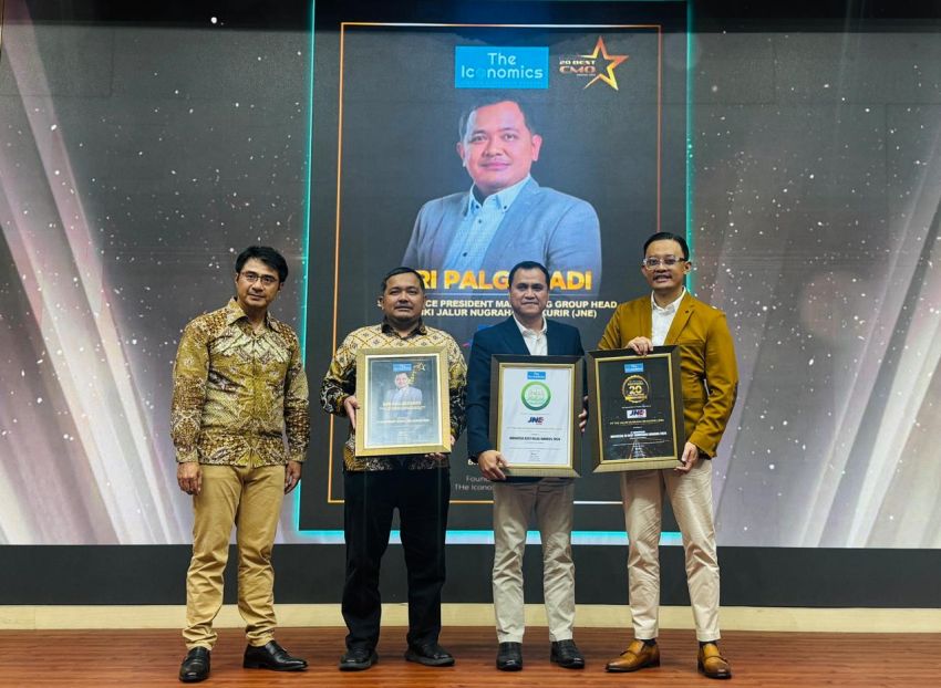 JNE Borong Tiga Penghargaan di Marketing dan Halal Summit 2026