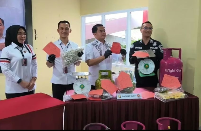 Ditreskrimsus Polda Sumatera Selatan Bongkar pengoplosan Gas Subsidi