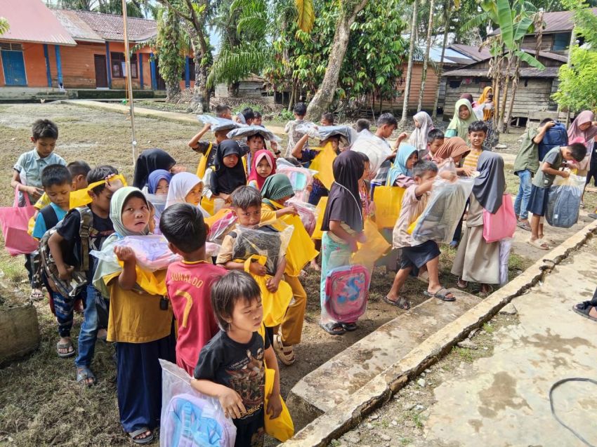 Telkom Kembali Salurkan Bantuan Kemanusiaan dan Bakti Sosial di Aceh