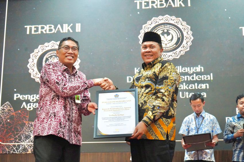 Kanwil Kemenag Sumut Raih Penghargaan Pengelolaan BMN Produktif 2025
