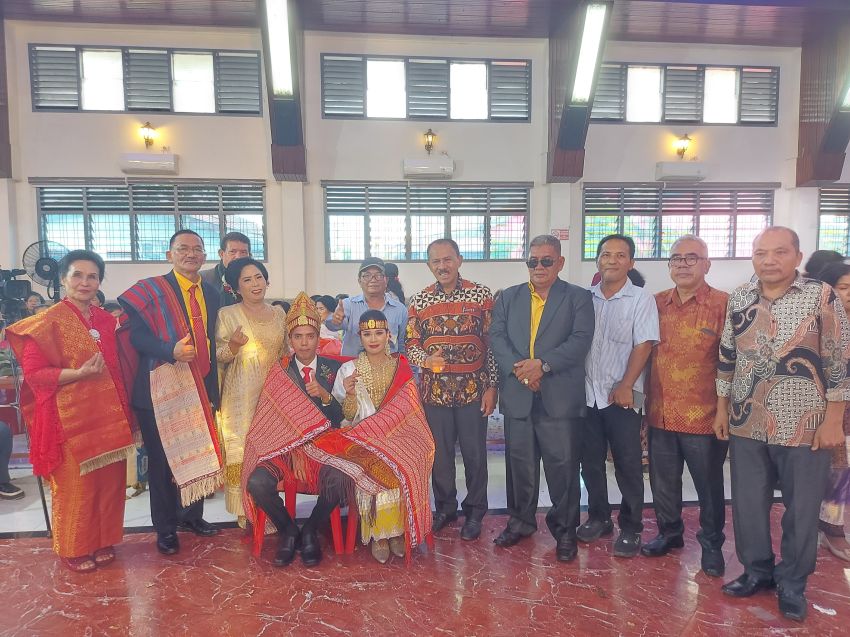 Anggota DPR RI Maruli Siahaan Hadiri Tiga Pesta Pernikahan Konstituennya di Medan