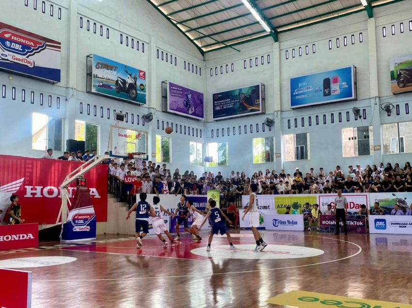 Riuh Tepuk Tangan Warnai Hari Ketiga Honda DBL 2026 di GOR UNPRI Medan