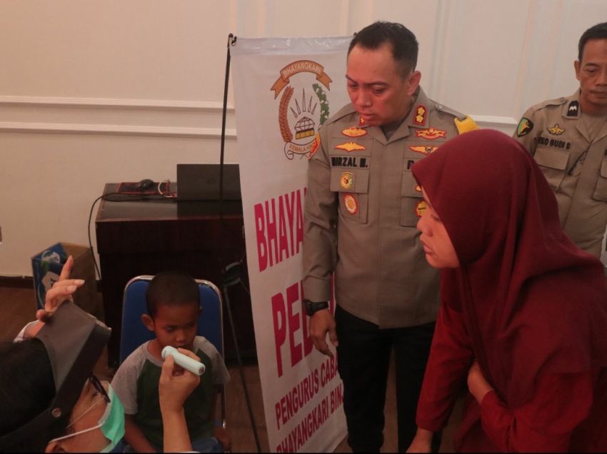 Polres Binjai Dan Bhayangkari Cabang Binjai Gelar Operasi Katarak Gratis