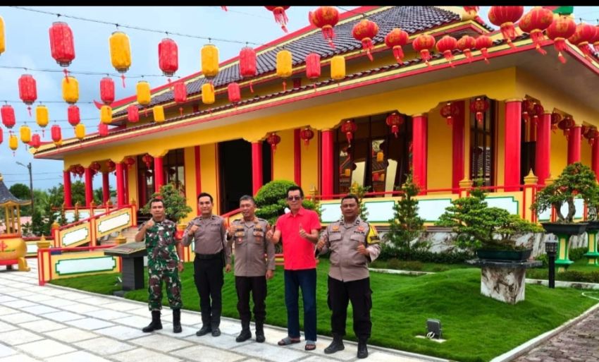 Sinergitas TNI&ndash;Polri Pastikan Ibadah Imlek Aman di Pantai Cermin