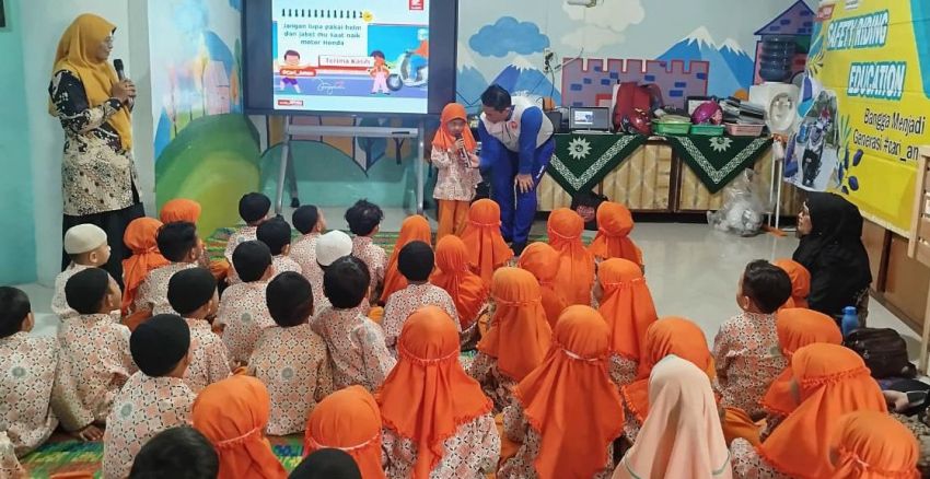 Aktif dan Ceria, TK Aisyiyah Siantar Belajar Keselamatan Berkendara