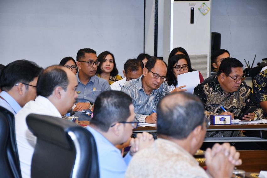 Samosir Siap Memperkuat Kerjasama dengan Tirtanadi Medan