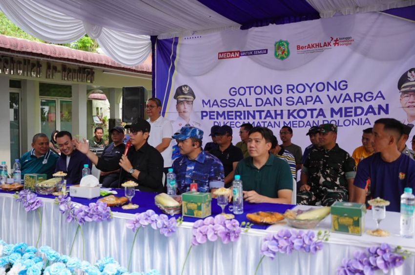 Sapa Warga di Bantaran Sungai Babura, Rico Waas Tegaskan Komitmen Respon Cepat dan Tepat Sasaran