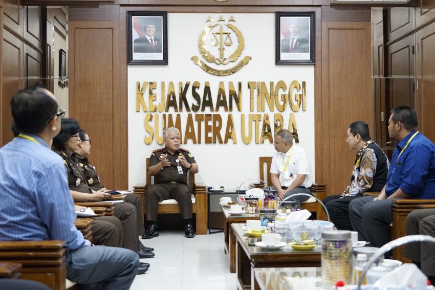 Direksi Bank Sumut Silaturahmi dengan Kajati