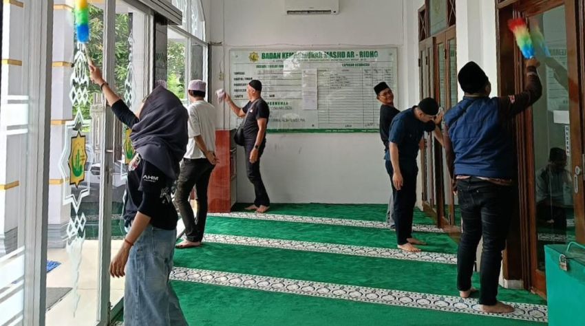 Satukan Hati di Bulan Suci, Bikers Sholeh Honda Semangat Tebarkan Kebaikan