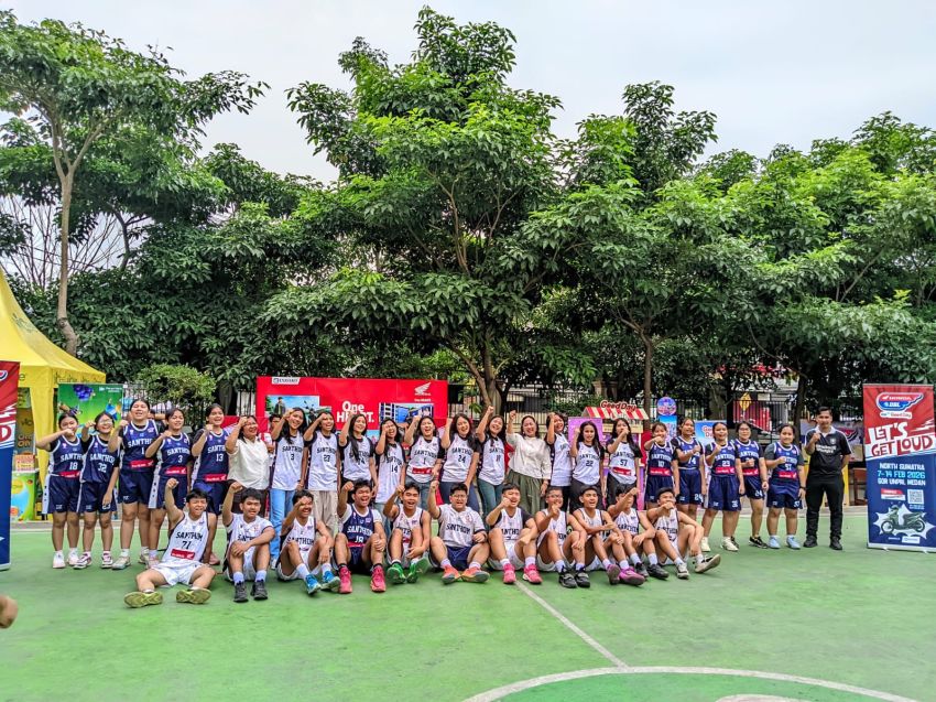 Roadshow Perdana Honda DBL 2026 Sambangi SMA Santo Thomas 1 Medan