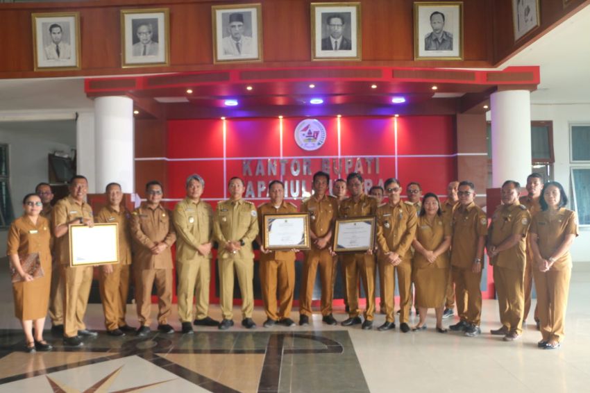 Taput Terima Tiga Penghargaan Dari Kanwil Kemenkum Sumut&lrm;