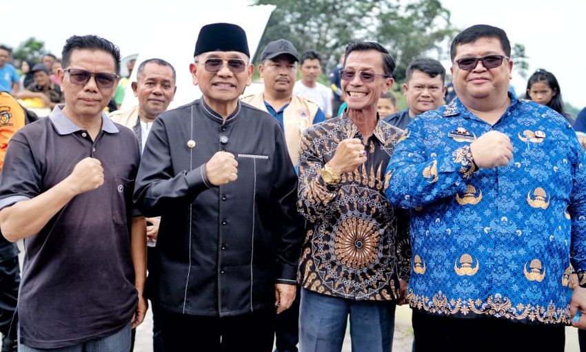 Bupati Simalungun Tinjau Lokasi Kebakaran di Nagori Ujung Bondar