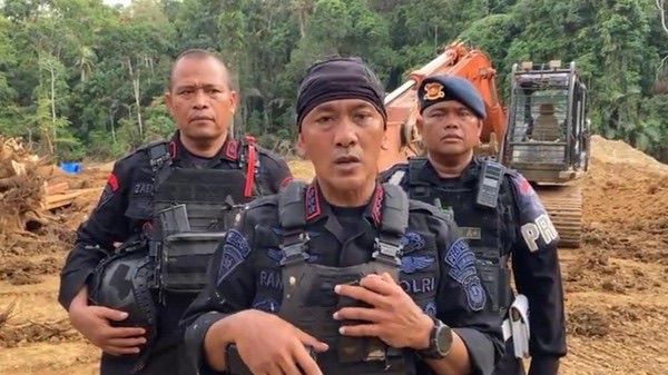 Polda Sumut Sita 12 Eskavator di Tambang Emas Ilegal Madina, 7 Orang Ditangkap