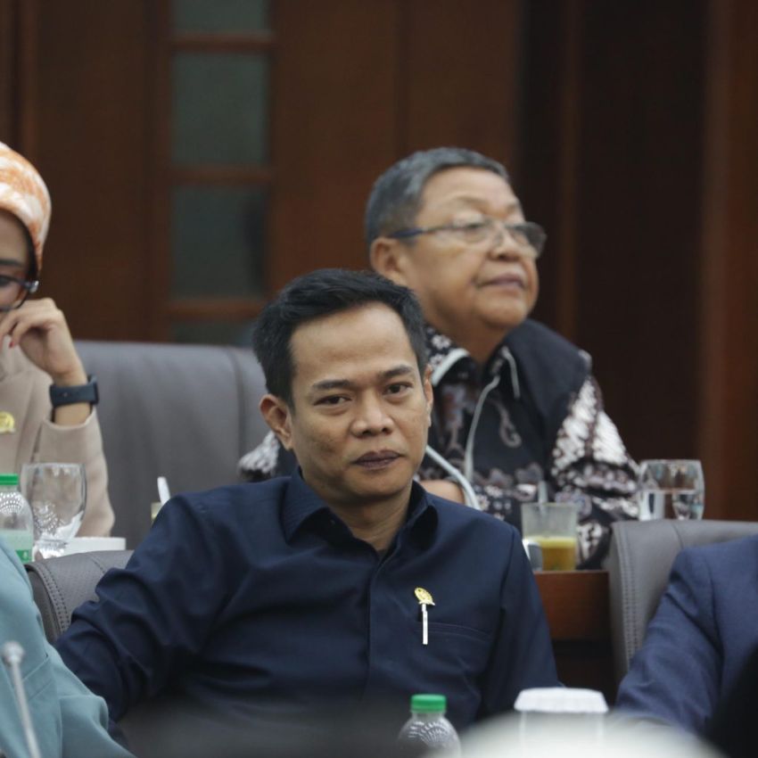 Banyak Kepala Daerah Ajukan Izin Umrah Jelang Lebaran, Komisi II: Mereka Harus Siaga, Tak Boleh Libur