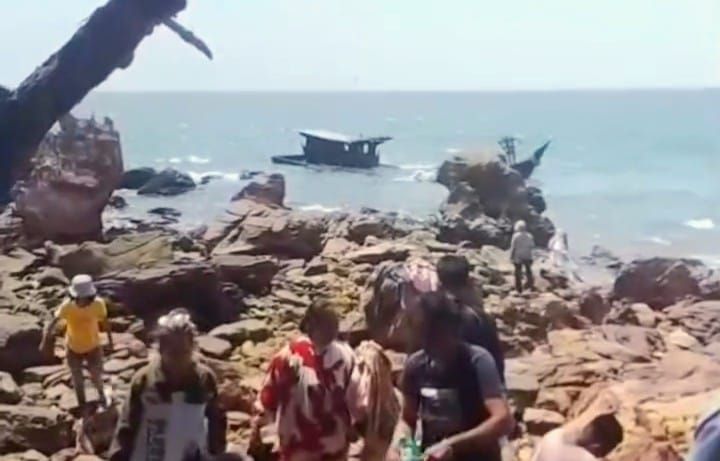 Pol Airud Evakuasi 52 Penumpang Kapal Wisata Karam di Perairan Pulau Salah Nama Batu Bara