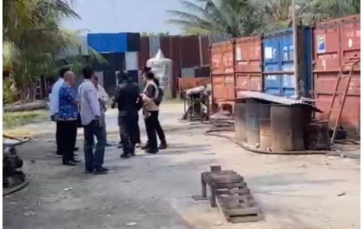 Gudang Penimbun BBM Pasar 4 Barat Marelan di Gerebek Petugas