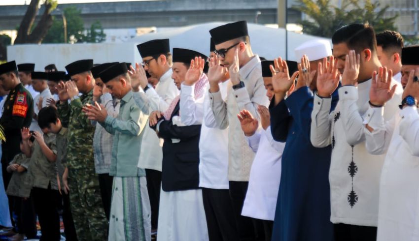 Salat Idulfitri 1447 H, Rico Waas Ajak Warga Perkuat Persatuan dan Bangun Medan Untuk Semua