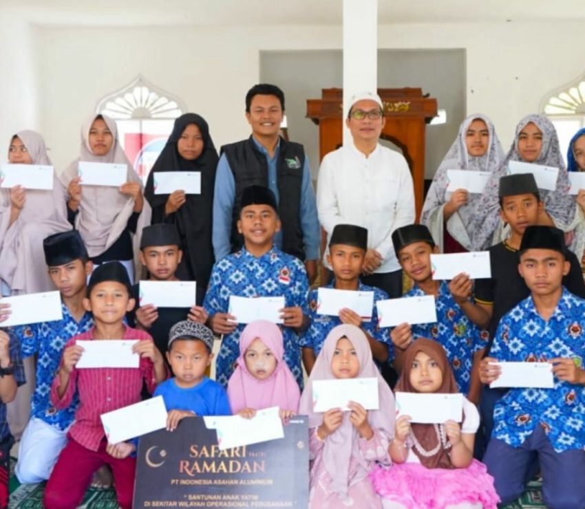 Safari Ramadan INALUM Dari Masjid Al Muttaqin Hingga Santunan Anak Yatim