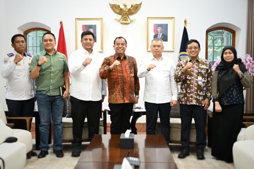 Perkuat Akses Penyeberangan Danau Toba, Bupati Temui Menteri Perhubungan RI Usulkan Pembukaan Jalur Danau Samosir - Tongging