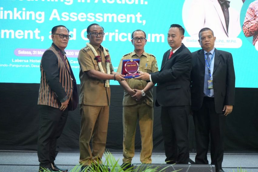 Wabup Samosir Buka Pelatihan Pembelajaran Berbasis Digital