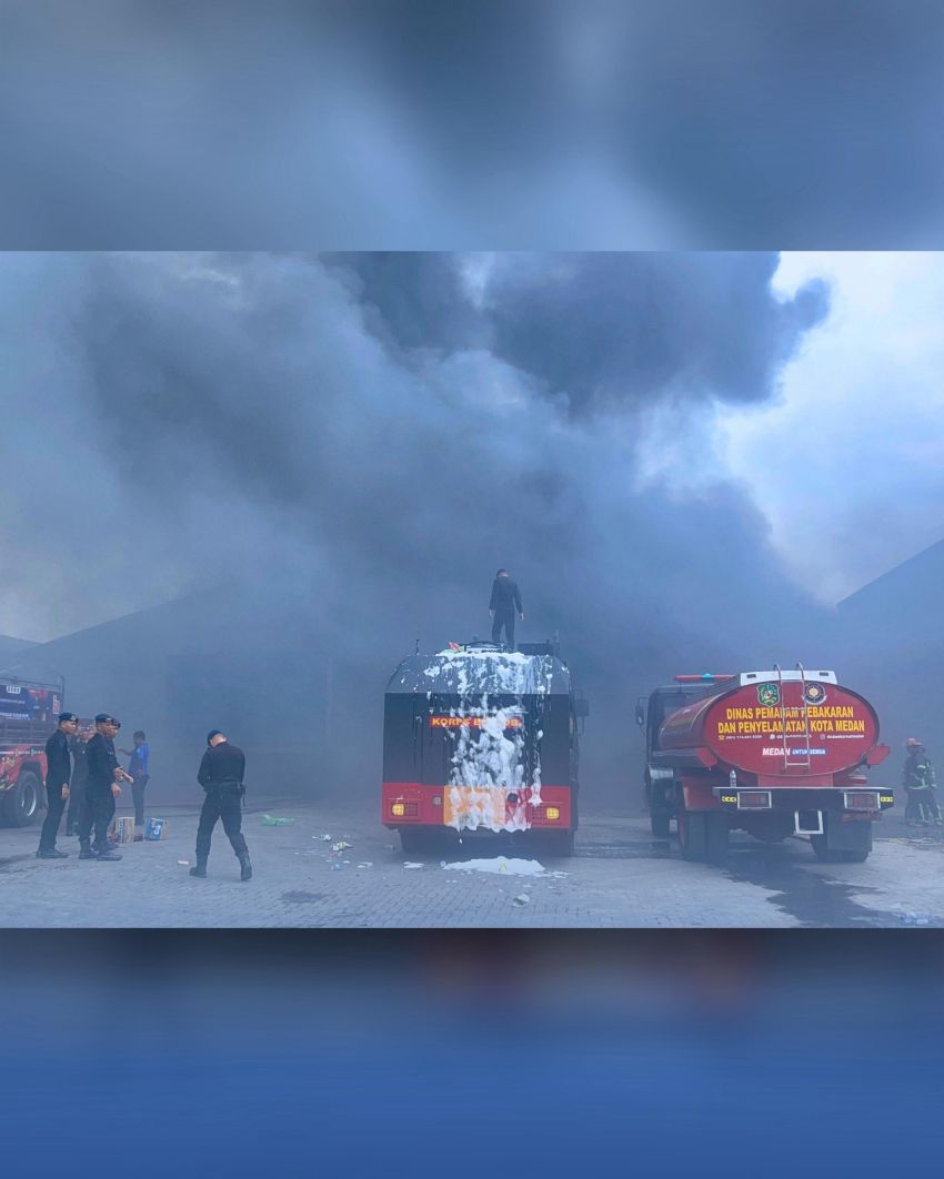 Brimob Polda Sumut Berhasil Kendalikan Kebakaran Pengangkutan MT Trans