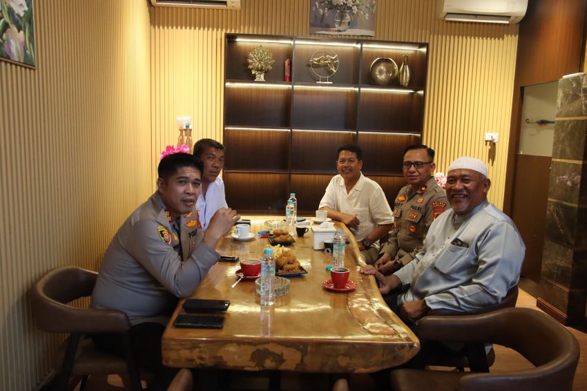 Kapolres Pelabuhan Belawan Silaturahmi dengan Tokoh Agama dan KBB, Perkuat Sinergi Jaga Kamtibmas